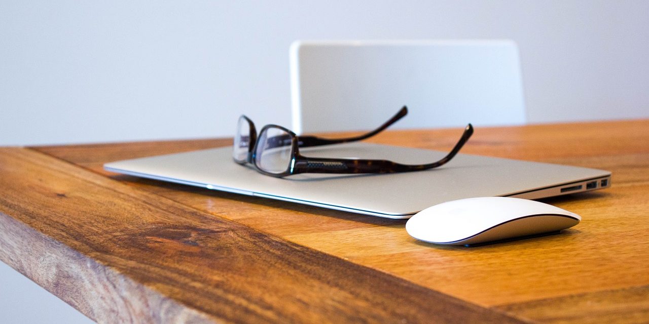 macbook-336704_1280